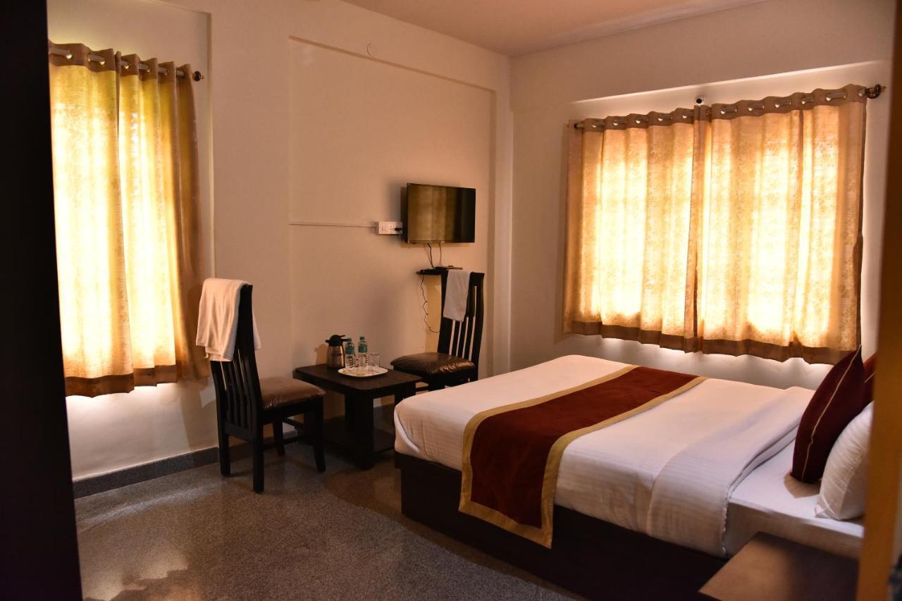 The Banjaara Suites バンガロール エクステリア 写真